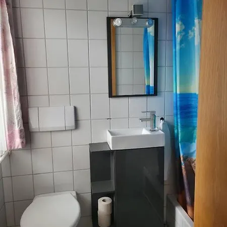 Appartamento Mit Bad, Kuche Und Tv