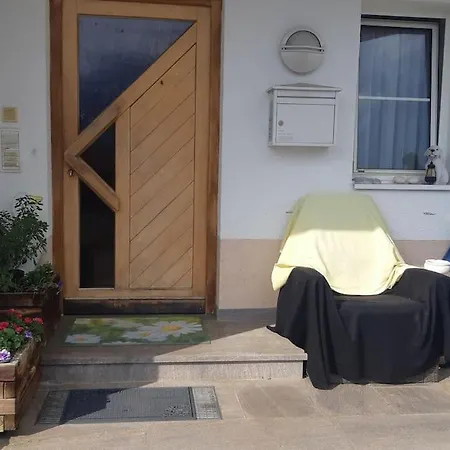 Mit Bad, Kuche Und Tv